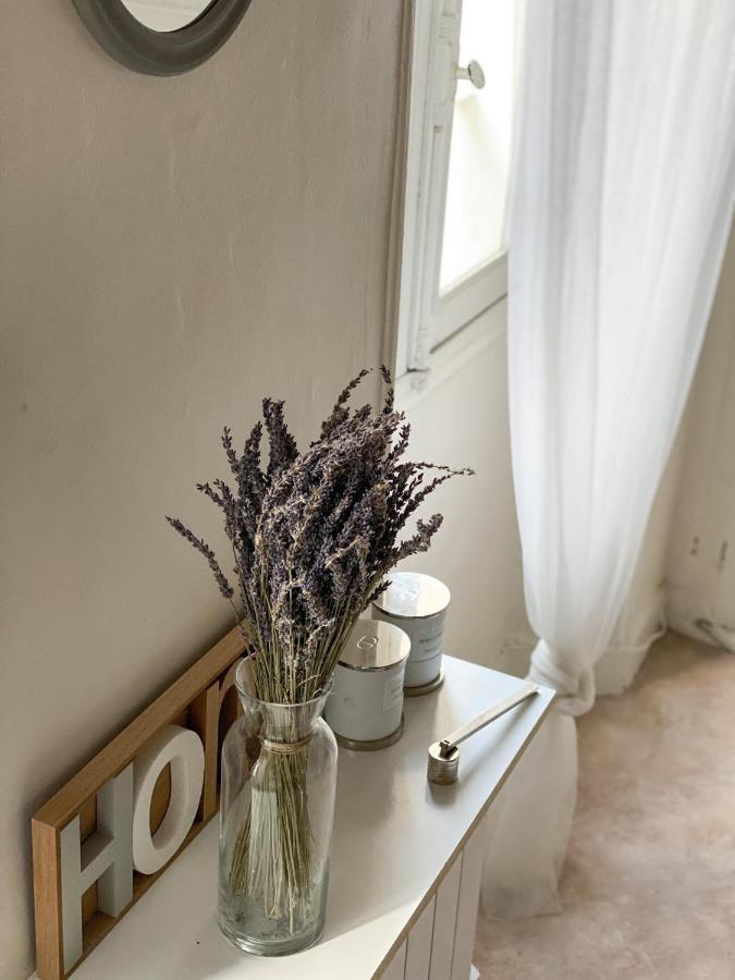 Cosy Apartment In The Heart Of Fontainebleau Exterior foto